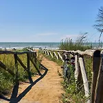 Appartamento Seaside Comfort Flat With Modern Amenities