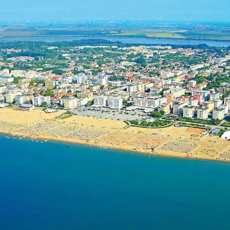 Seaside Comfort Flat With Modern Amenities * Μπιμπιόνε