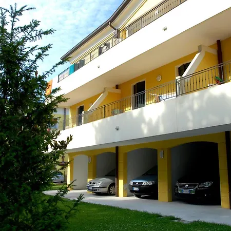 Seaside Comfort Flat With Modern Amenities Μπιμπιόνε