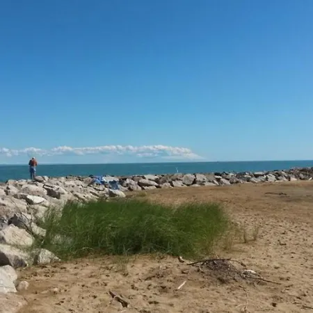 Seaside Comfort Flat With Modern Amenities Bibione